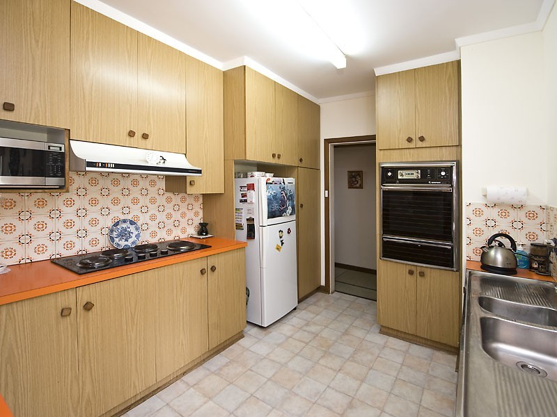 12 Glencoe Rd, Ardross WA 6153