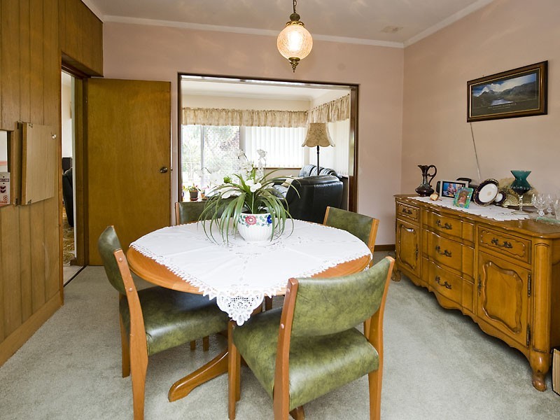12 Glencoe Rd, Ardross WA 6153