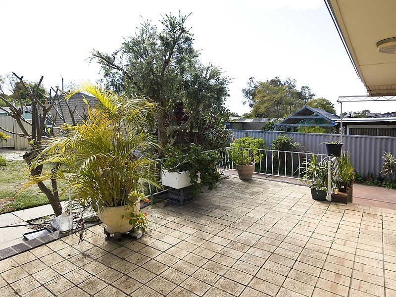 12 Glencoe Rd, Ardross WA 6153