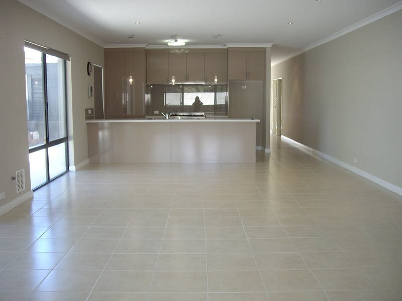 121a Samson Street, White Gum Valley WA 6162