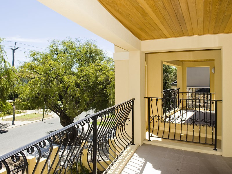 8 Onslow St, South Perth WA 6151