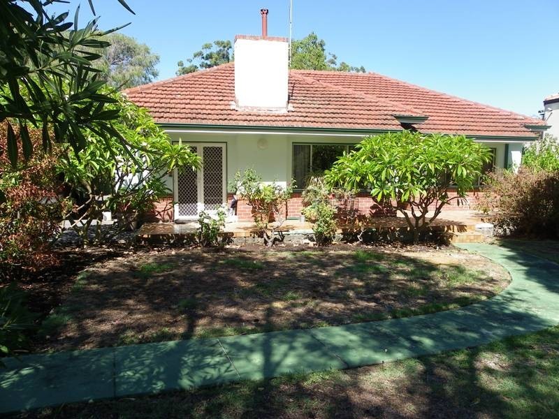 3 Spey Rd, Applecross WA 6153