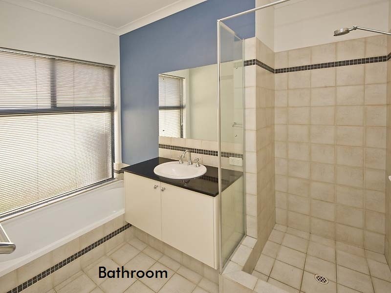 110 Bennett Dr, Canning Vale WA 6155