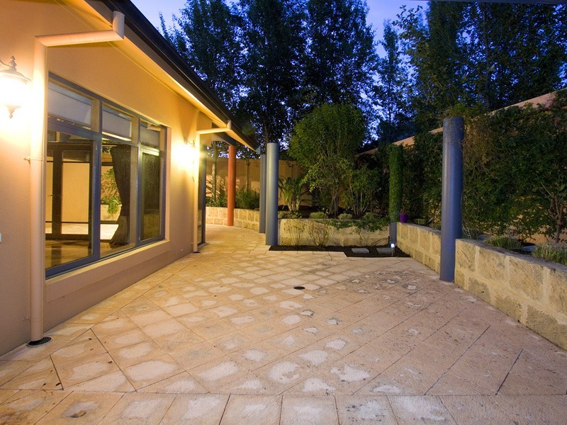 19a Troy Street, Applecross WA 6153