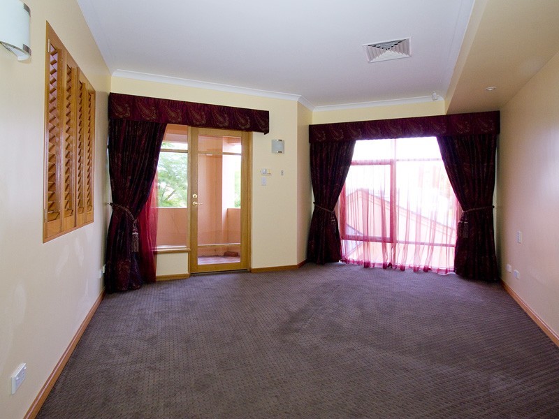 19a Troy Street, Applecross WA 6153