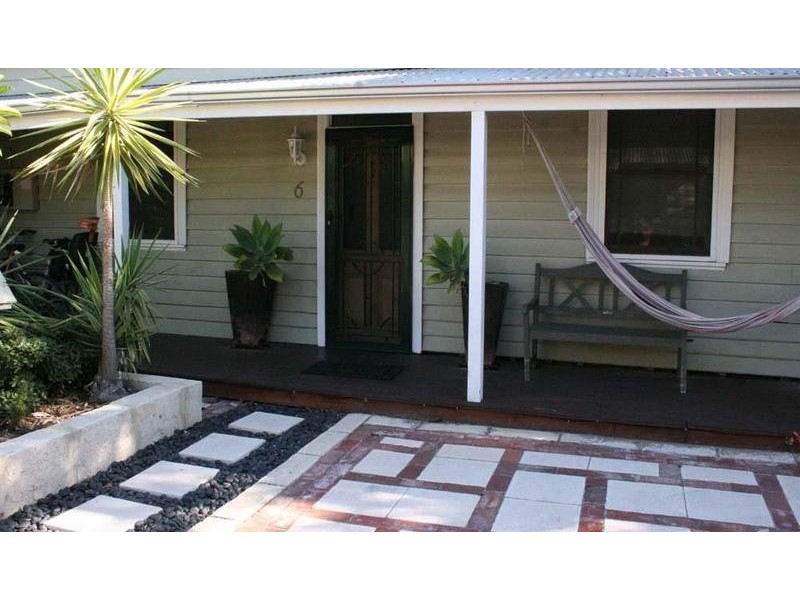 6 Passmore Ave, North Fremantle WA 6159