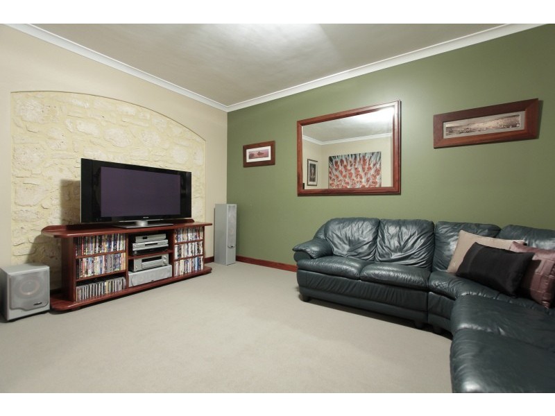 30 Clive St, Bicton WA 6157