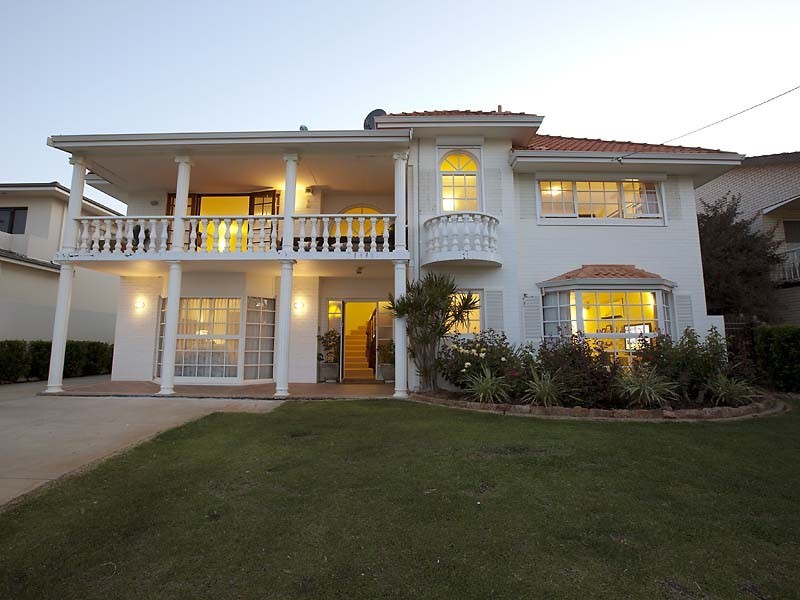 138 Burke Drive, Attadale WA 6156