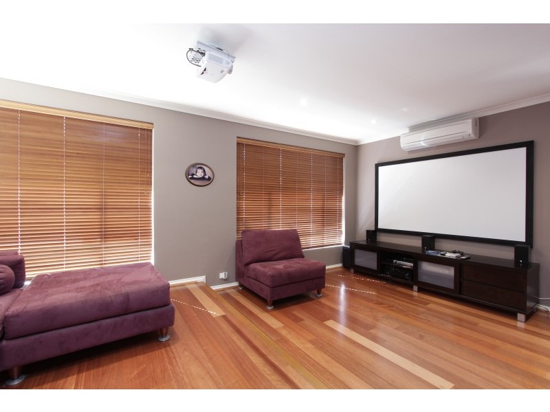 6 Hakea Plaza, Canning Vale WA 6155