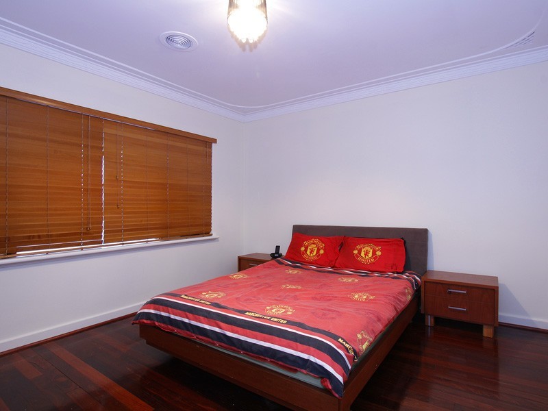 10 Spargo St, Myaree WA 6154