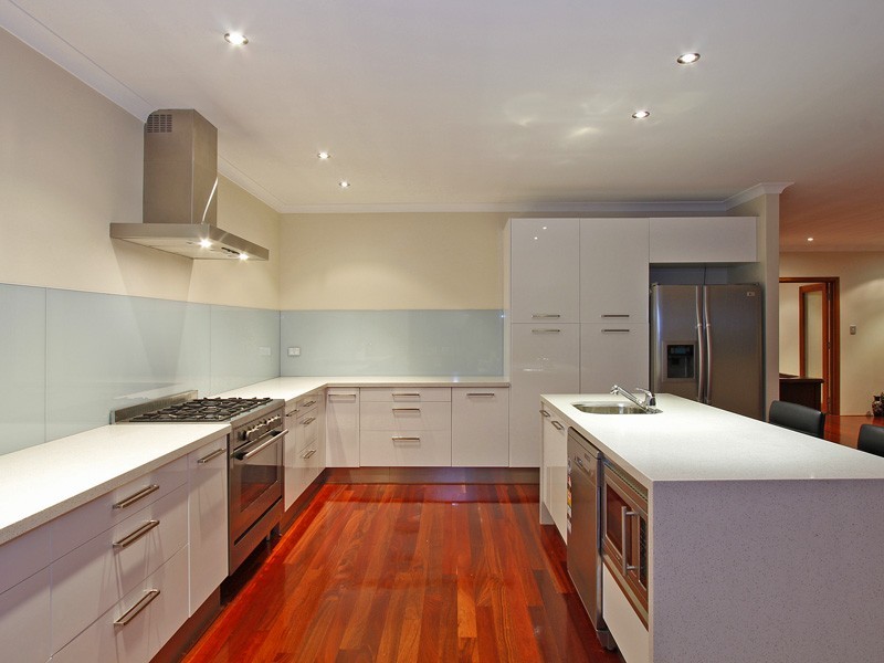 10 Spargo St, Myaree WA 6154