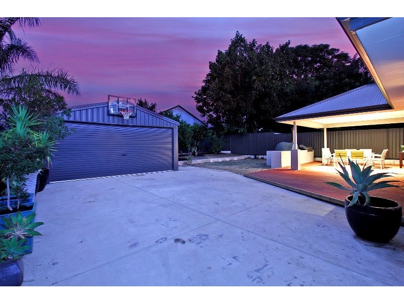 10 Spargo St, Myaree WA 6154