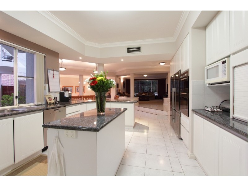 3 Rossiter Way, Winthrop WA 6150