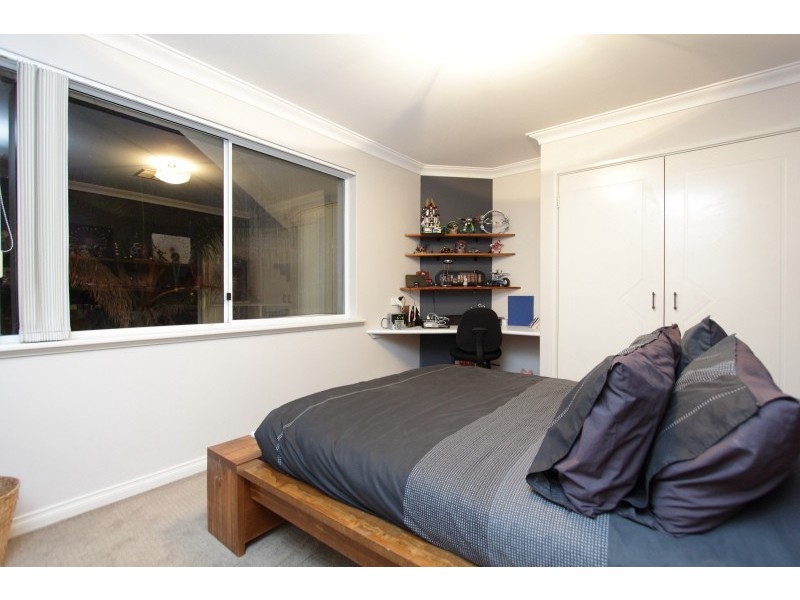 3 Rossiter Way, Winthrop WA 6150