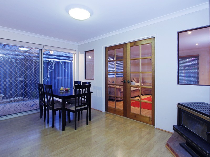 35 Milroy St, Willagee WA 6156