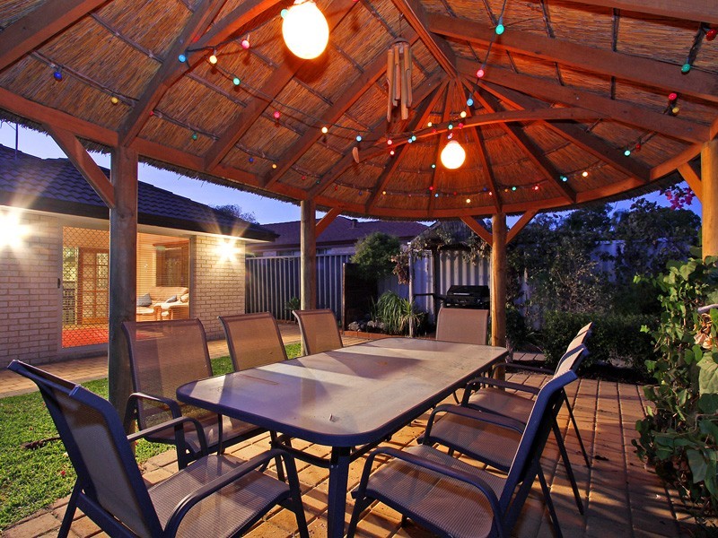 35 Milroy St, Willagee WA 6156