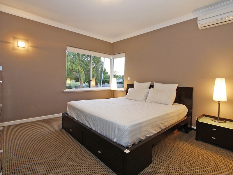 35 Mullings Wy, Myaree WA 6154