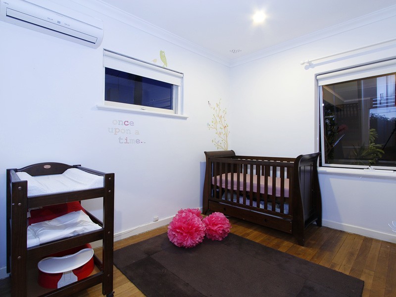 35 Mullings Wy, Myaree WA 6154