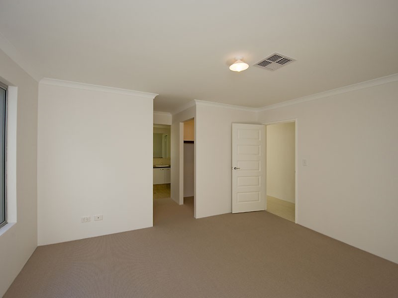 70B Rome Rd, Melville WA 6156