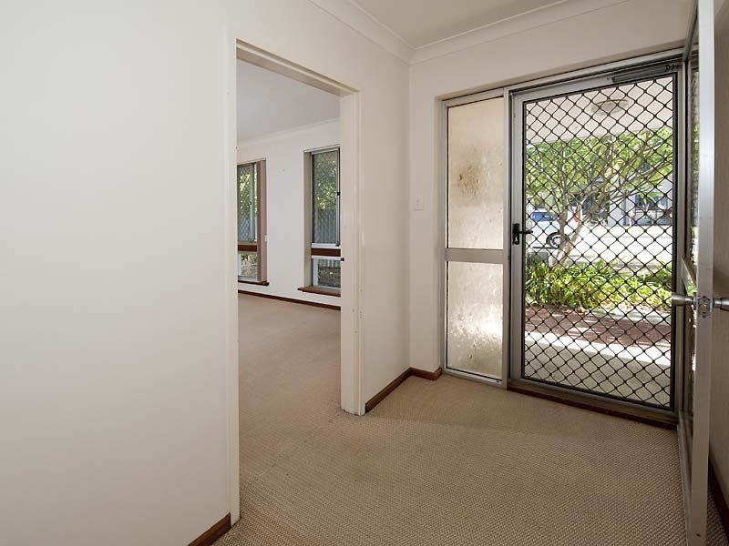 11A Macrae Rd, Applecross WA 6153