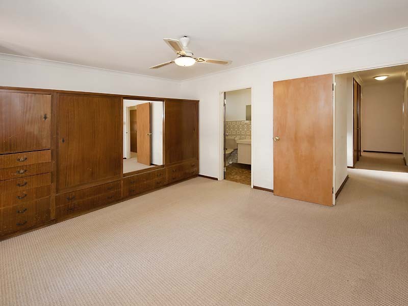 11A Macrae Rd, Applecross WA 6153