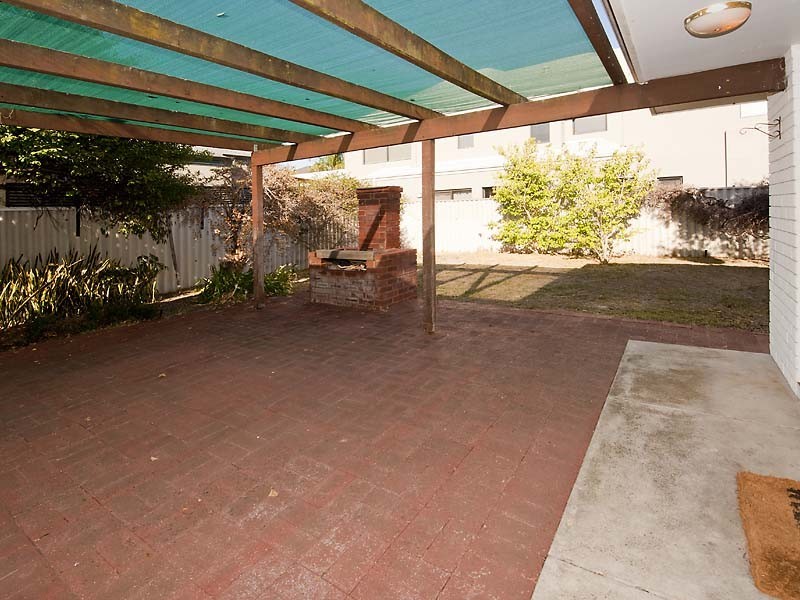 11A Macrae Rd, Applecross WA 6153