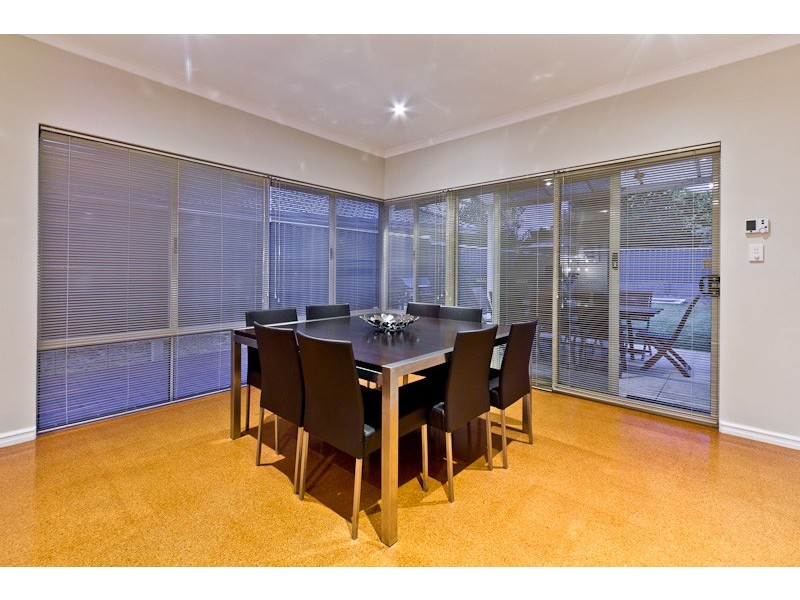 19 Jagoe Loop, Willagee WA 6156