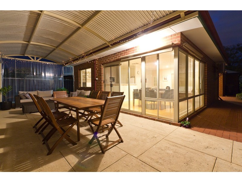 19 Jagoe Loop, Willagee WA 6156