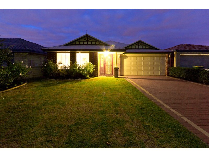 19 Jagoe Loop, Willagee WA 6156