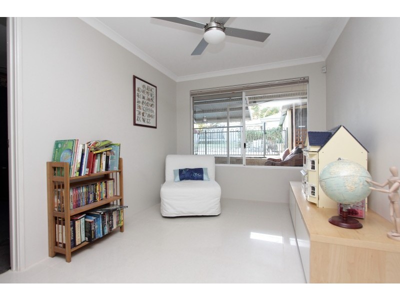 26 Third St, Bicton WA 6157
