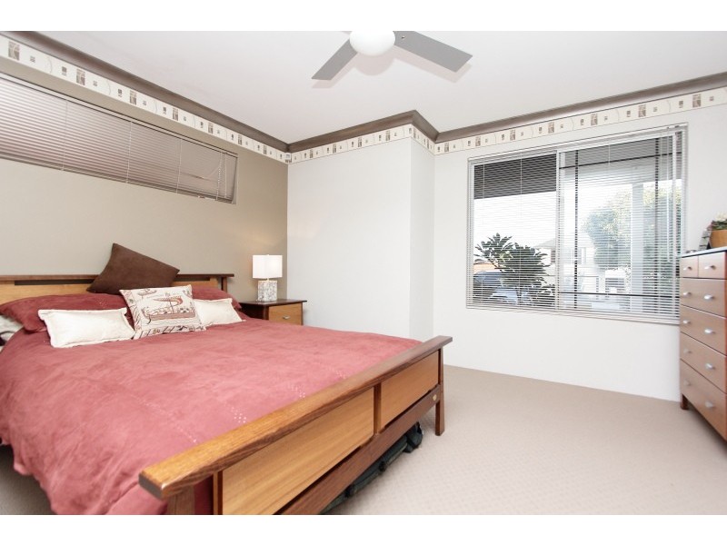 26 Third St, Bicton WA 6157