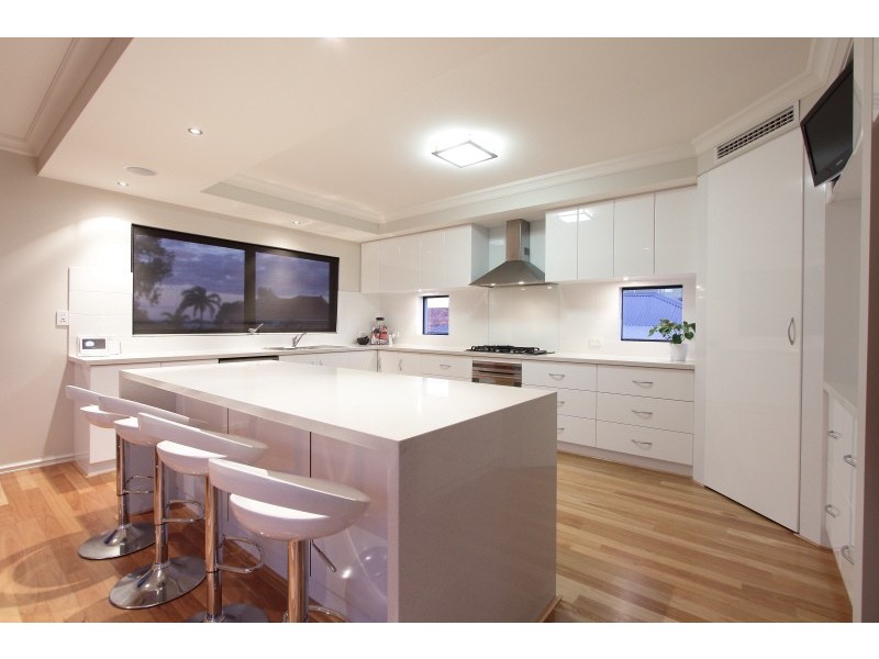 15A Roberts Rd, Attadale WA 6156