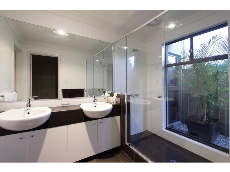 15A Roberts Rd, Attadale WA 6156