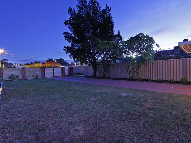 422a Marmion St, Myaree WA 6154