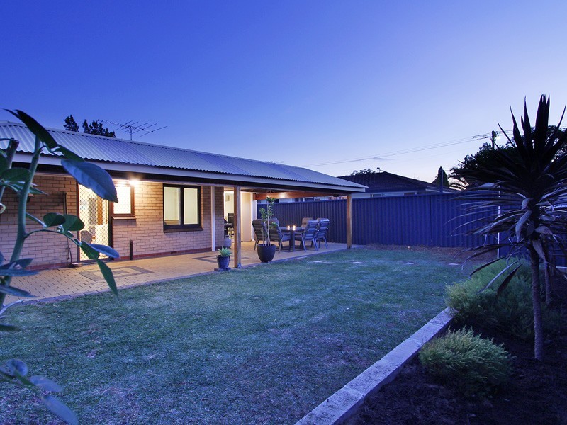 422a Marmion St, Myaree WA 6154