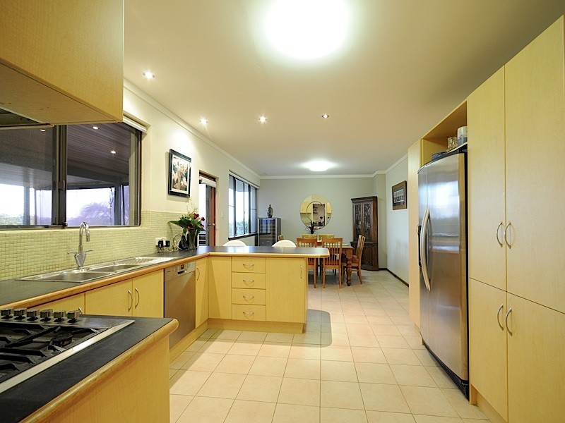 27 Polglass Way, Ardross WA 6153