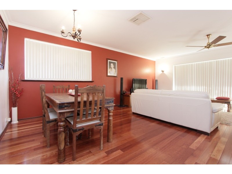 48 Pembury Road, Thornlie WA 6108