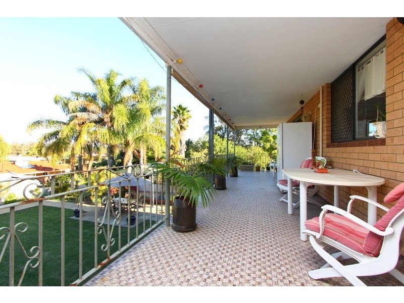 48 Pembury Road, Thornlie WA 6108
