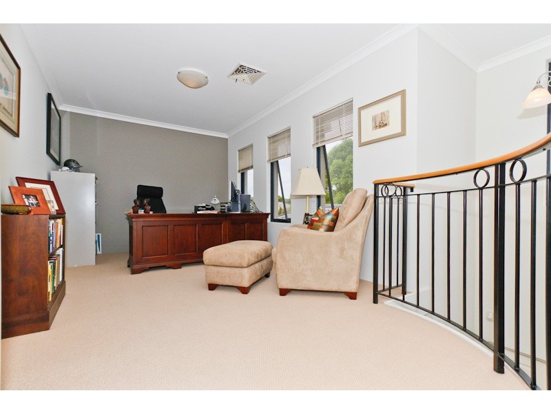 42A Macrae Road, Applecross WA 6153