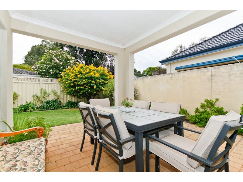 42A Macrae Road, Applecross WA 6153