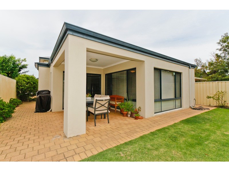 42A Macrae Road, Applecross WA 6153