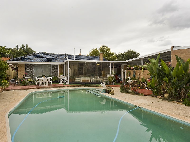 371 Marmion St, Melville WA 6156