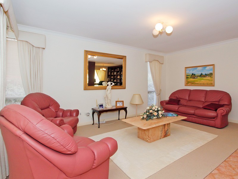 163A Kitchener Rd, Alfred Cove WA 6154