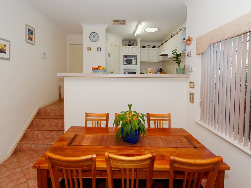 163A Kitchener Rd, Alfred Cove WA 6154