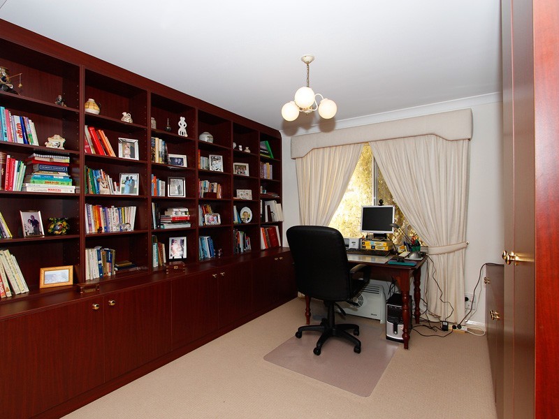 163A Kitchener Rd, Alfred Cove WA 6154