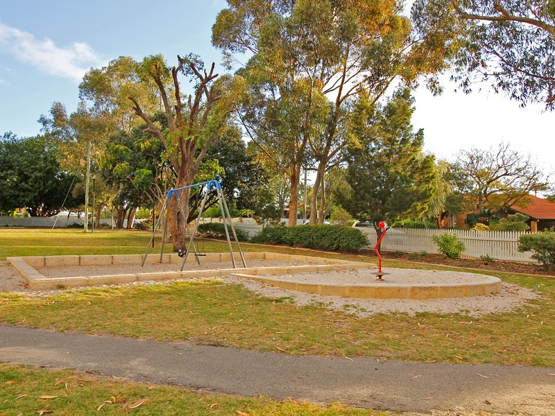 4/65 Adrian St, Palmyra WA 6157