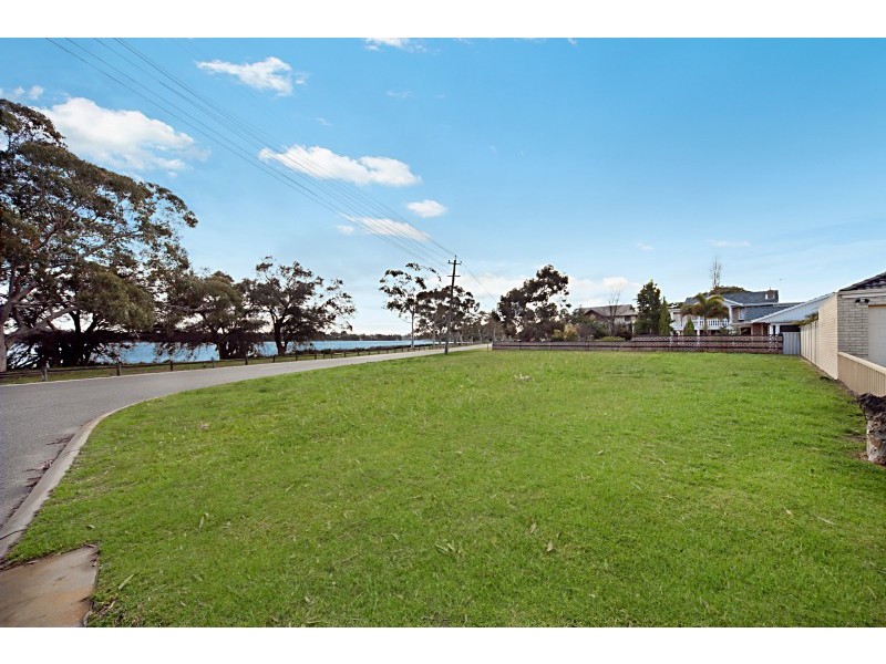 323 Riverton Drive N, Shelley WA 6148