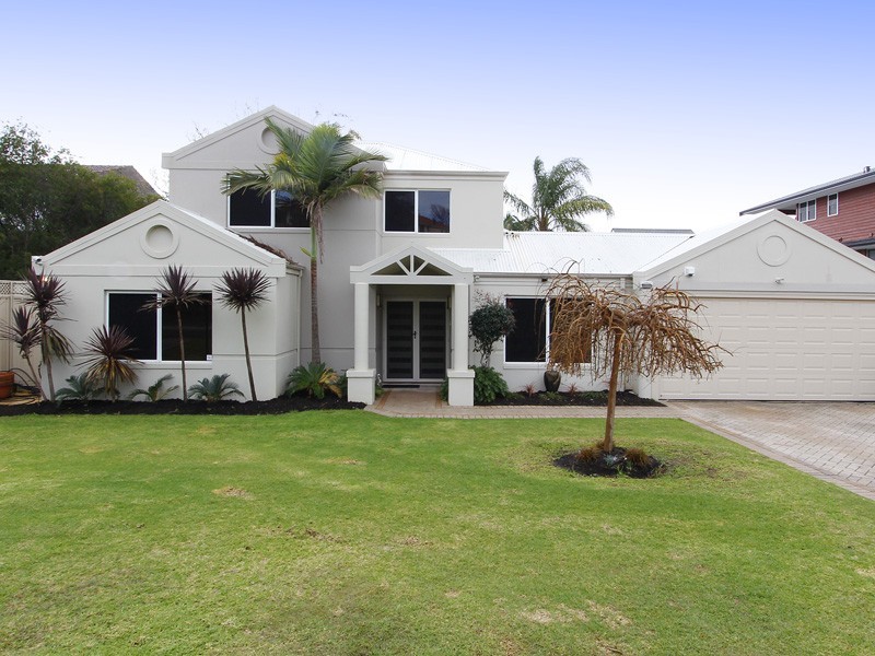 11 Park Road, Mount Pleasant WA 6153