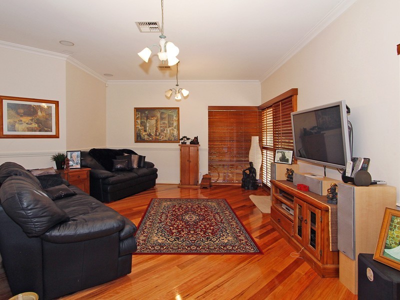 11 Park Road, Mount Pleasant WA 6153