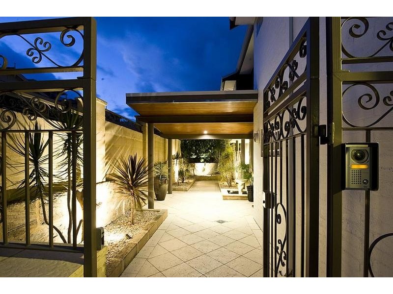 12A Hawkins St, Mount Pleasant WA 6153
